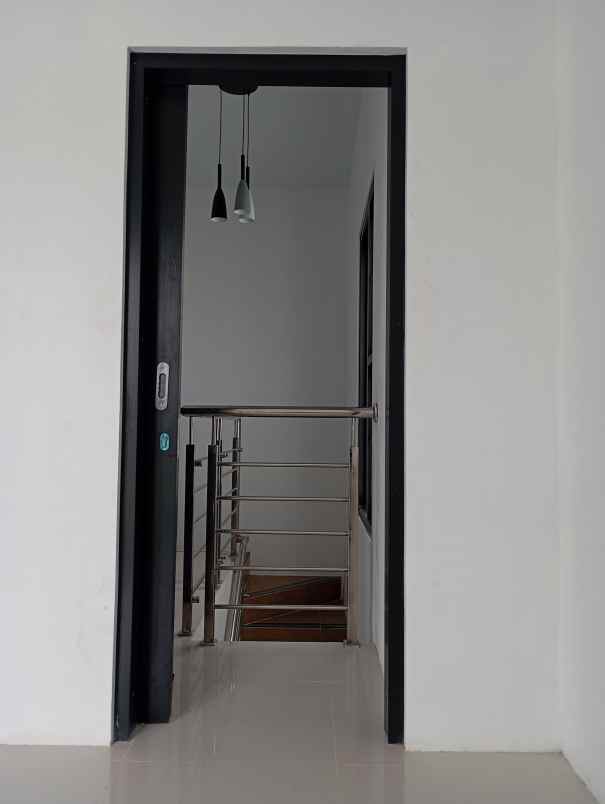 dijual rumah jl ahmad yani timur