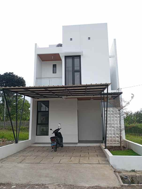 dijual rumah jl ahmad yani timur