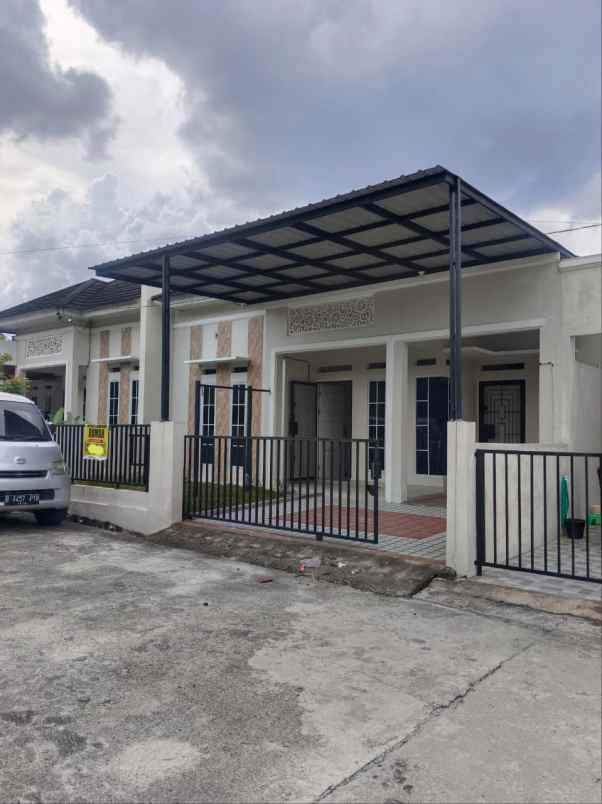 dijual rumah jl air dingin
