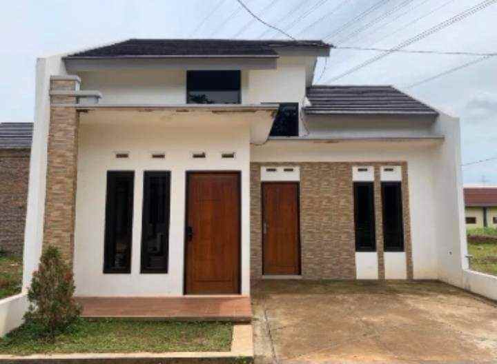 dijual rumah jl bukit leyangan damai