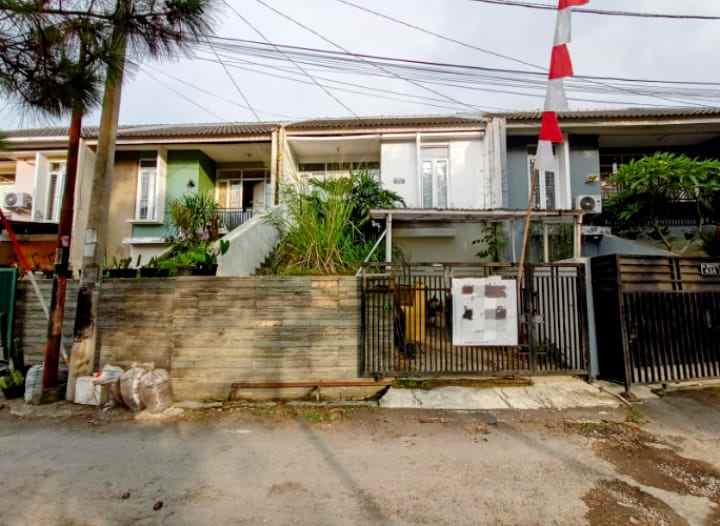 dijual rumah jl bukit sariwangi