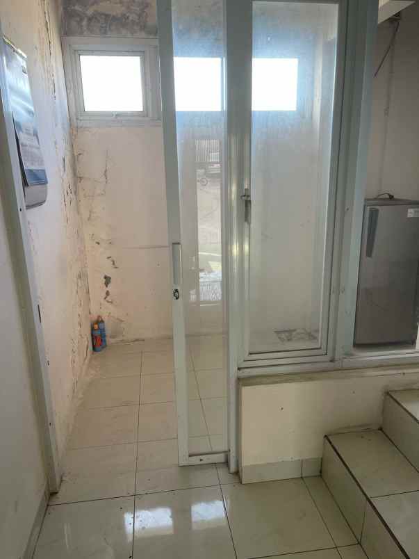 dijual rumah jl bukit sariwangi regency