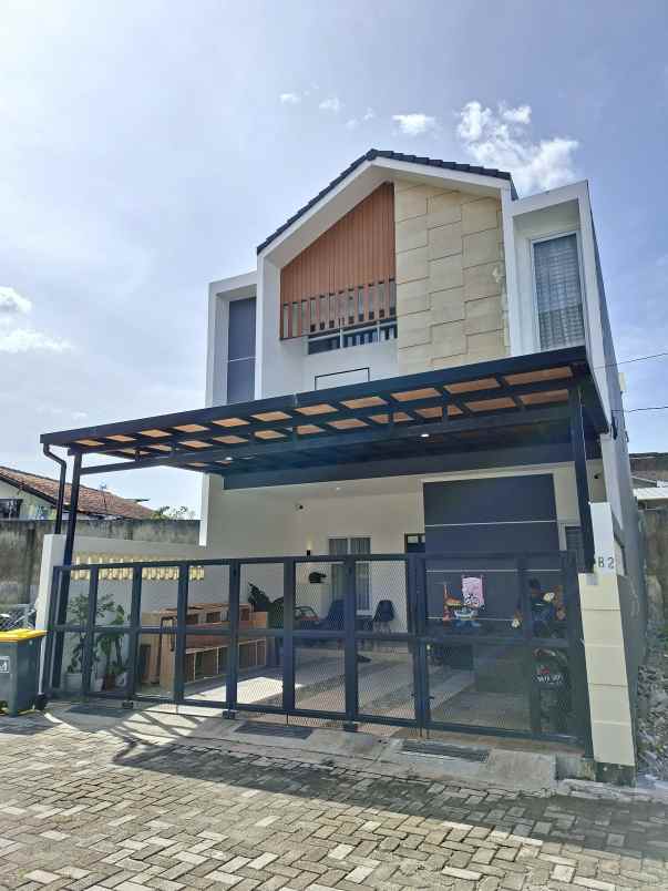 dijual rumah jl cijagra buah batu bandung