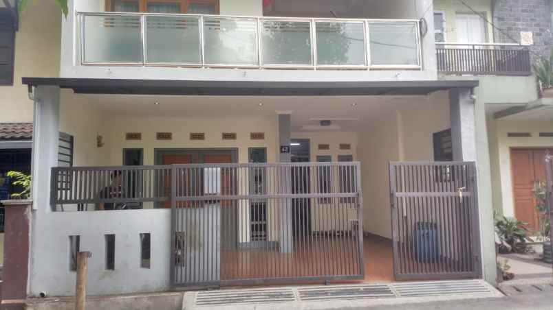 dijual rumah jl cikampek antapani bandung