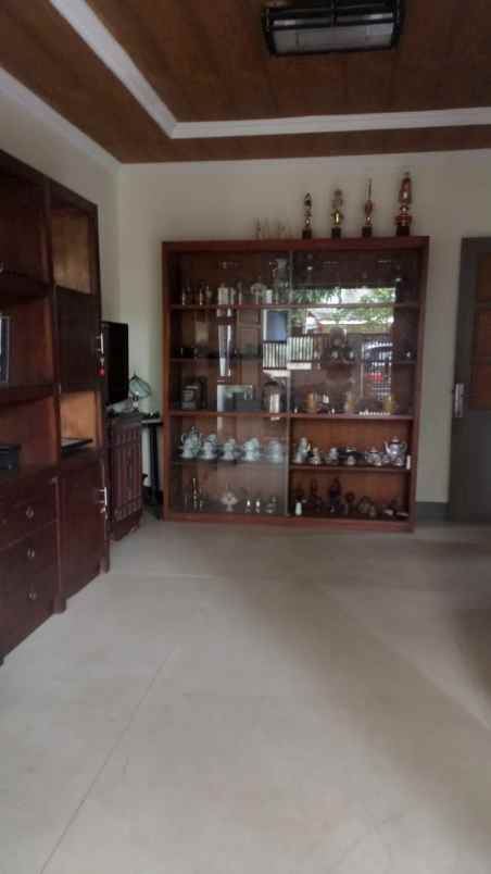 dijual rumah jl cikampek antapani bandung