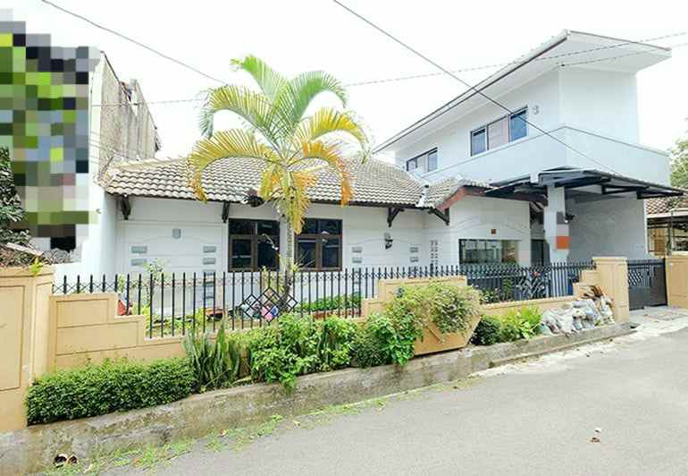 dijual rumah jl cikutra