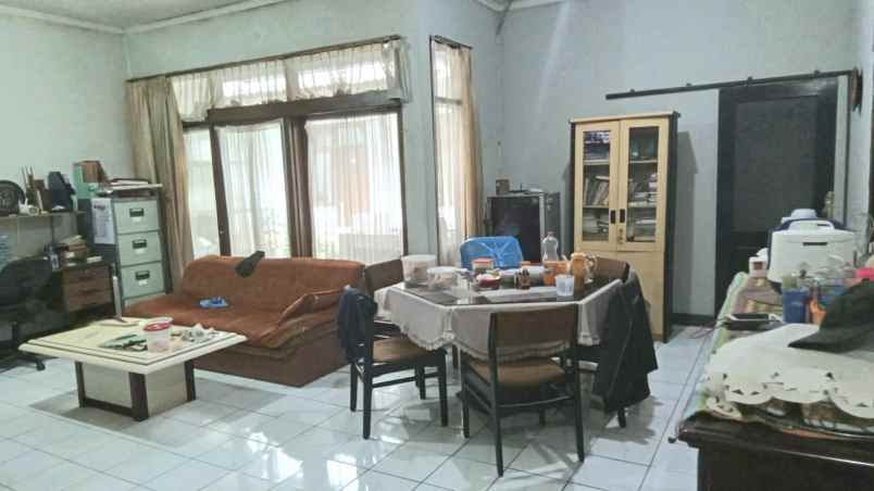 dijual rumah jl cikutra