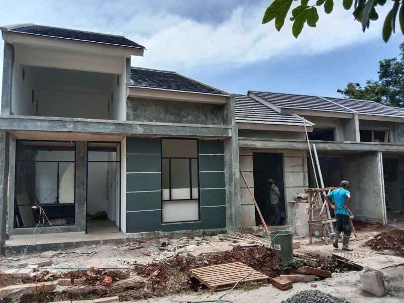 dijual rumah jl cilalung 3 jombang