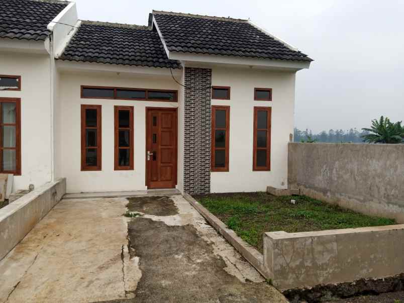 dijual rumah jl cilurung desa