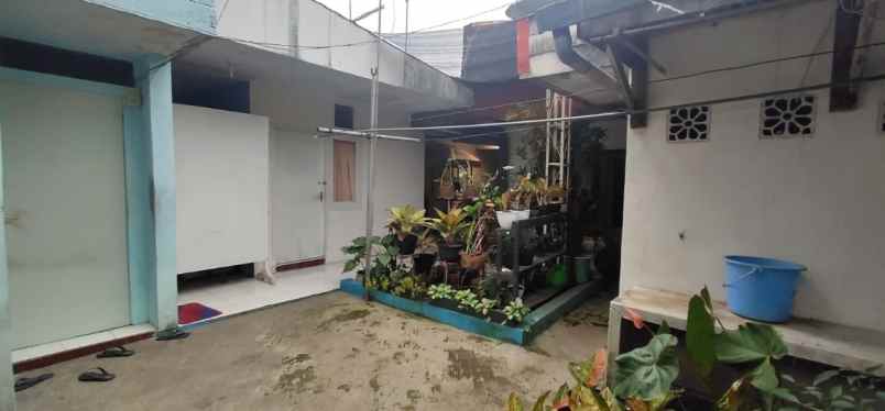 dijual rumah jl ciwulan purwantoro