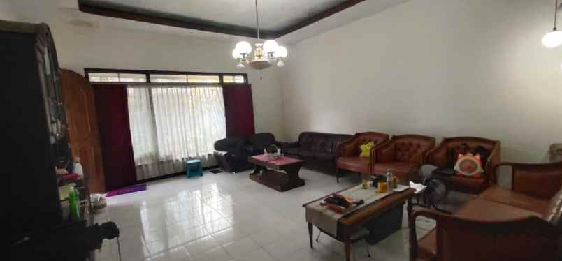 dijual rumah jl ciwulan purwantoro