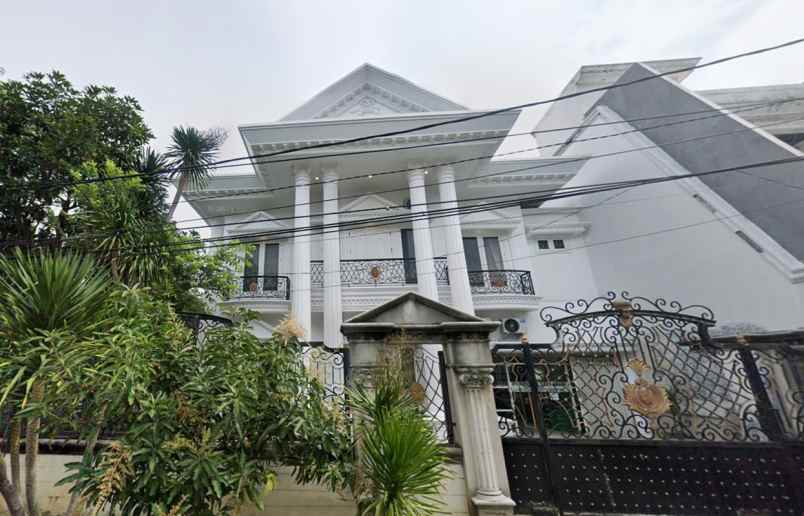 dijual rumah jl gayungsari barat