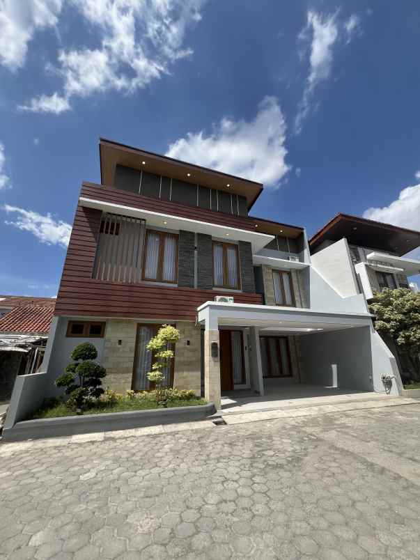 dijual rumah jl gedongkuning yogyakarta