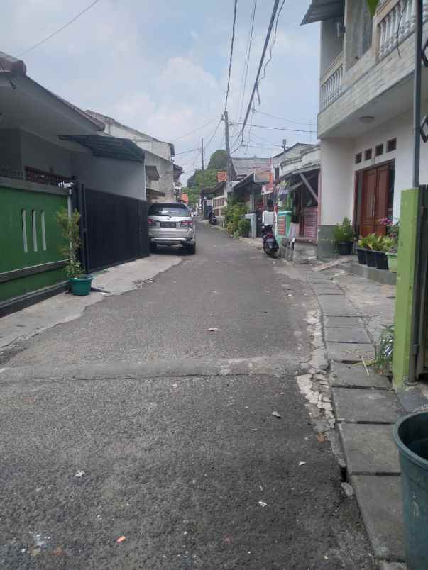 dijual rumah jl inpres raya