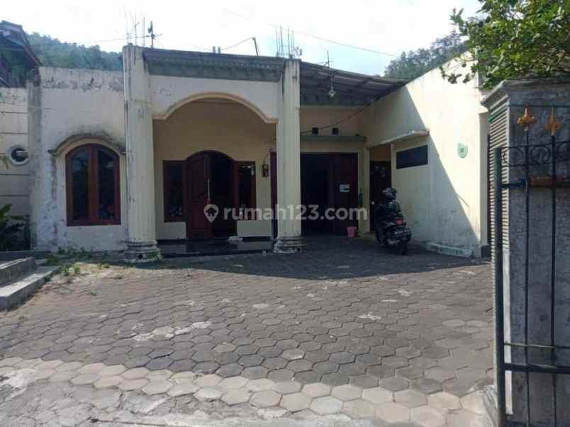 dijual rumah jl jeruk songgoriti kota batu