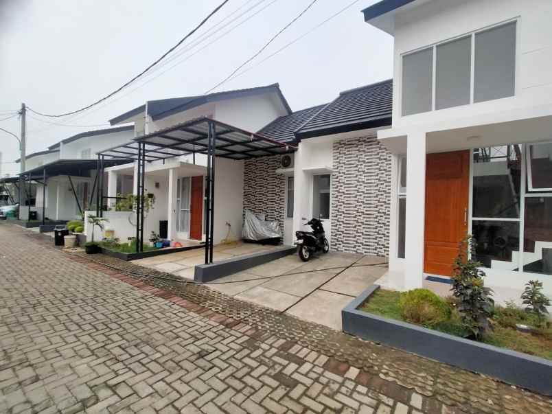 dijual rumah jl karya logam jatimulya