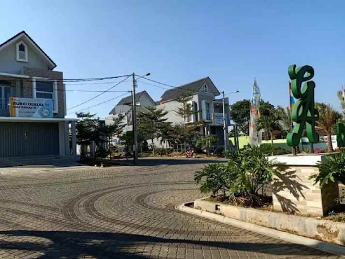 dijual rumah jl kolonel masturi