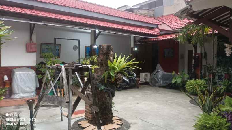 dijual rumah jl kolonel sugiono pondok