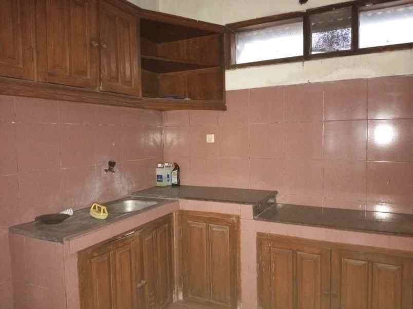 dijual rumah jl mars tata surya