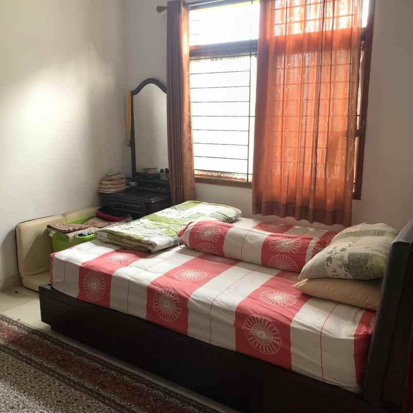 dijual rumah jl pasirkaliki ip