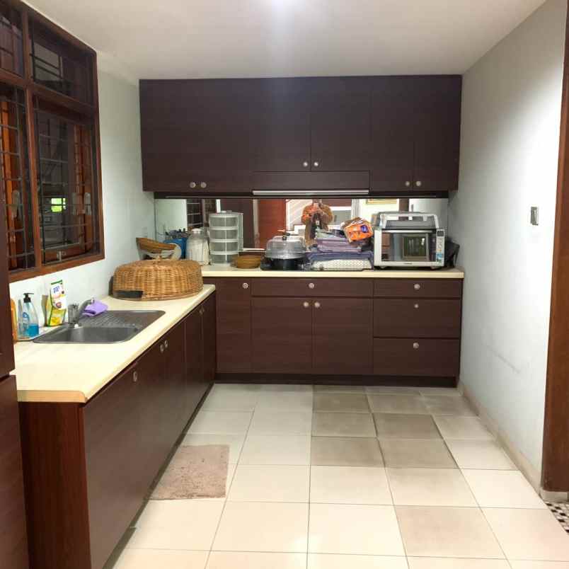 dijual rumah jl pasirkaliki ip