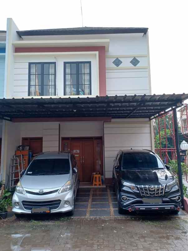 dijual rumah jl pesantren jurang mangu