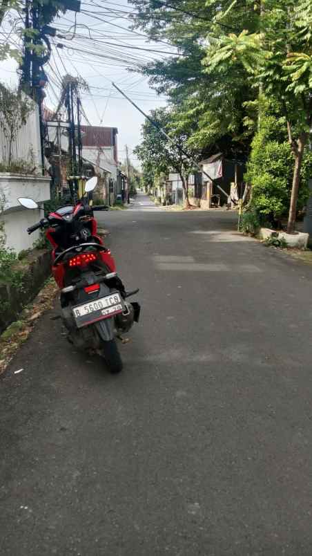 dijual rumah jl pondok kelapa duren