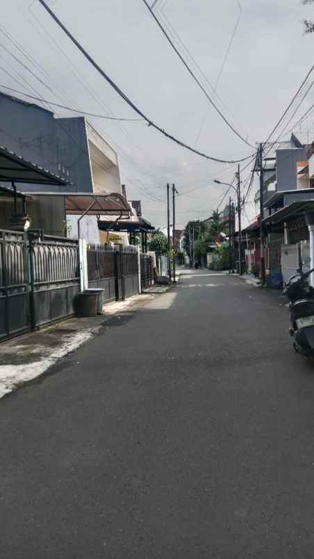 dijual rumah jl pondok kelapa duren
