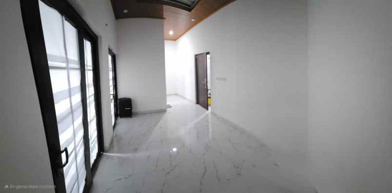dijual rumah jl putri tunggal