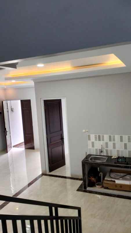 dijual rumah jl raya cilangkap jakarta