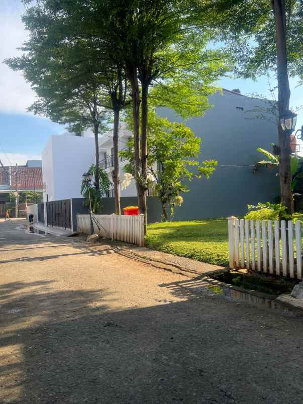 dijual rumah jl raya jati makmur