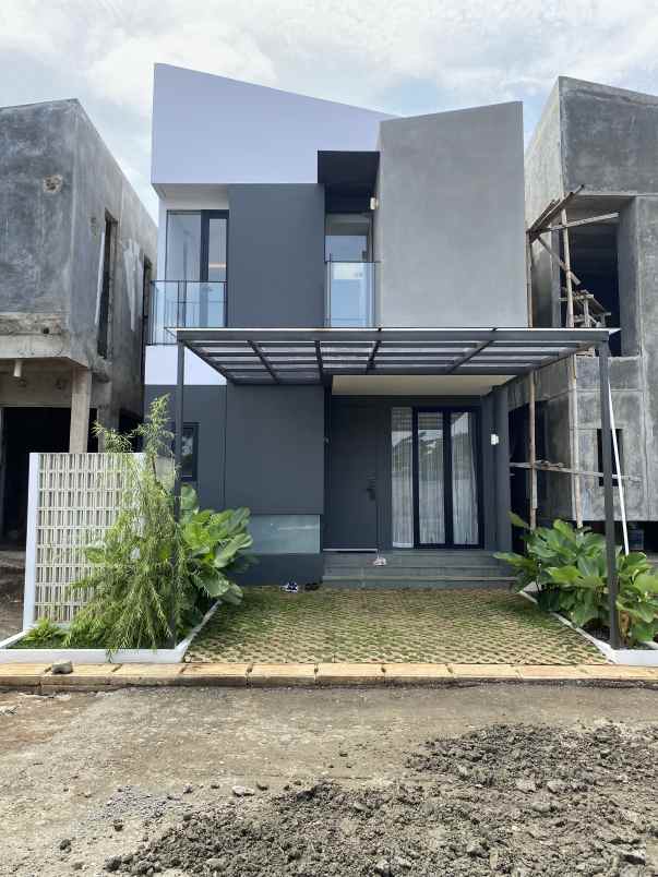 dijual rumah jl re martadinata