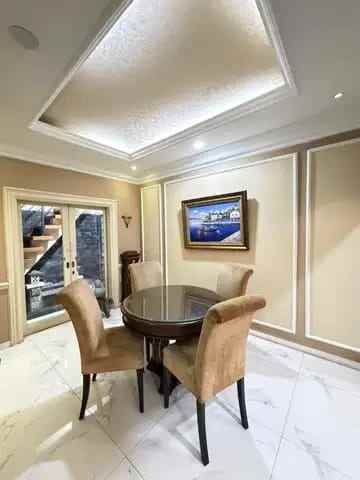 dijual rumah jl setia jatiwaringin