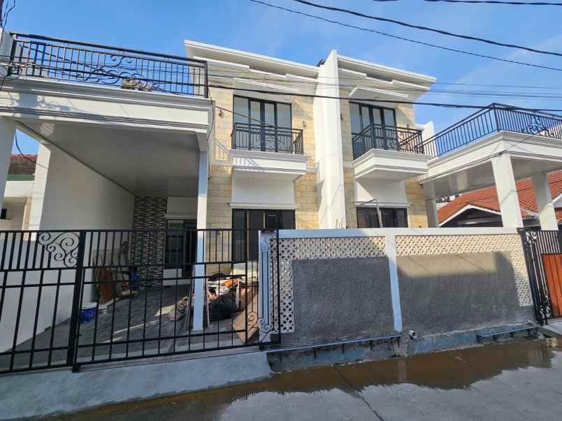 dijual rumah jl setia jatiwaringin