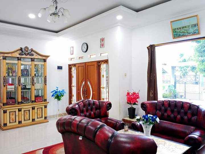 dijual rumah jl setu golf kecamatan