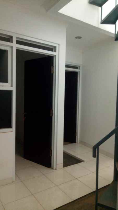 dijual rumah jl srikania pasirluyu bkr