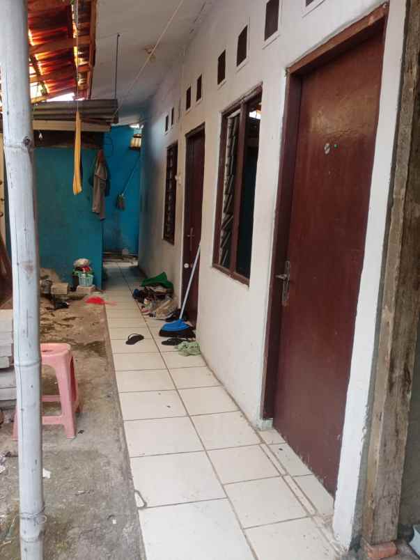 dijual rumah jl swadaya 1