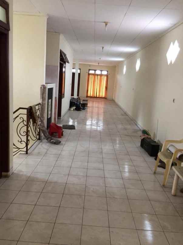 dijual rumah jl taman mangu indah