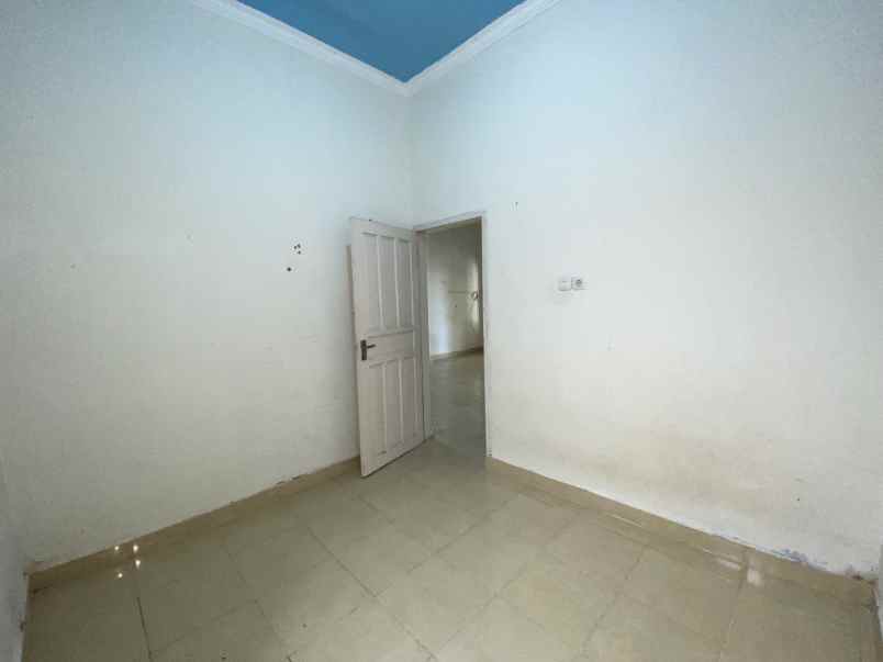 dijual rumah jl telaga suci no 19 perum