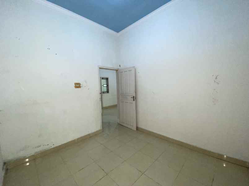 dijual rumah jl telaga suci no 19 perum