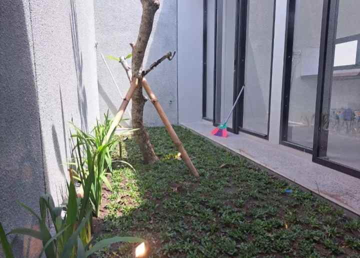 dijual rumah jln berbah kalasan dekat