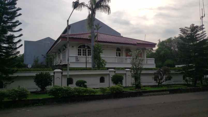 dijual rumah jln parang tritis ancol