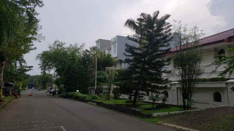 dijual rumah jln parang tritis ancol