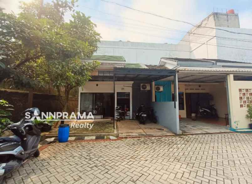 dijual rumah jln raya sawangan depok