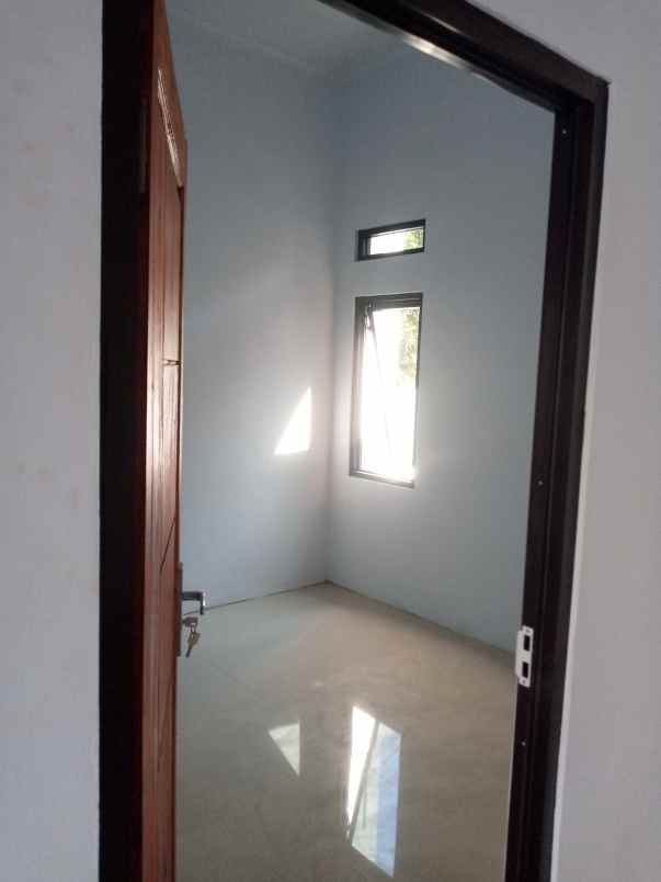 dijual rumah jln sdn 02 cibening