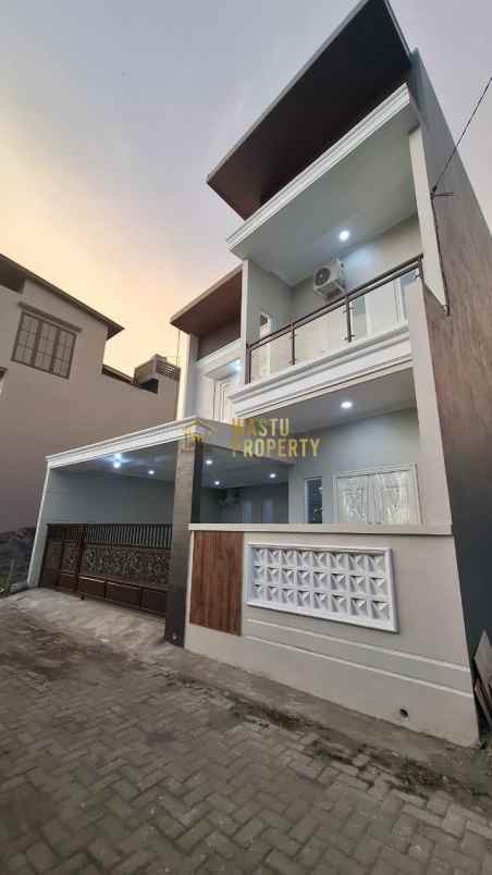 dijual rumah kadirojo purwomartani