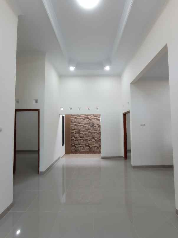 dijual rumah kadirojo purwomartani kalasan