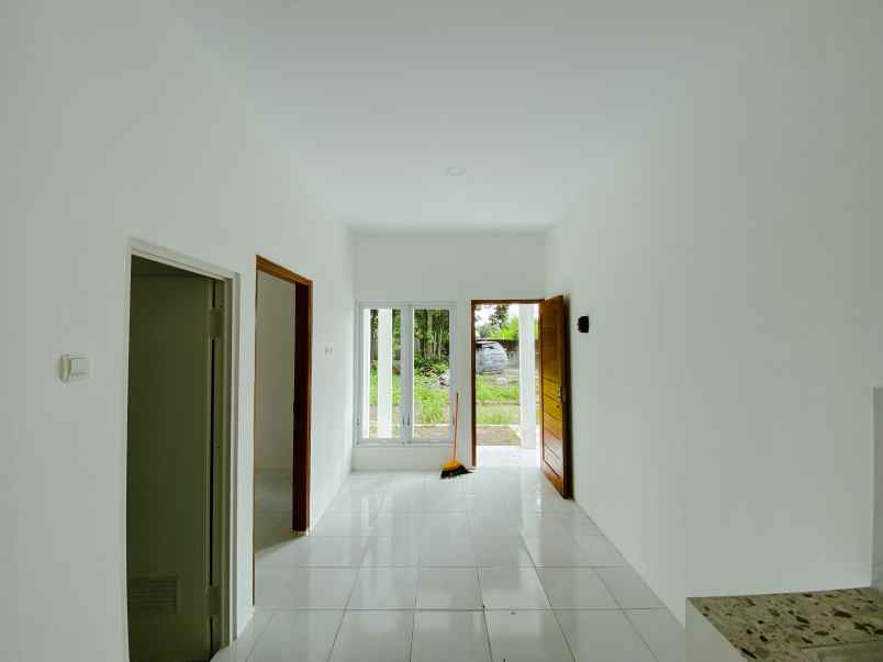 dijual rumah kalasan