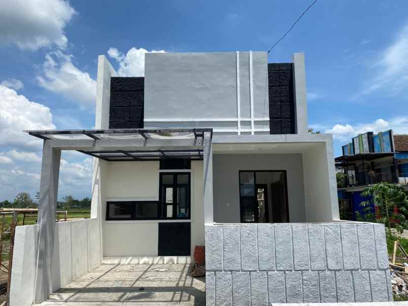 dijual rumah kalitirto berbah sleman