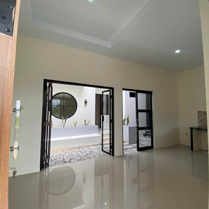 dijual rumah kalitirto berbah sleman